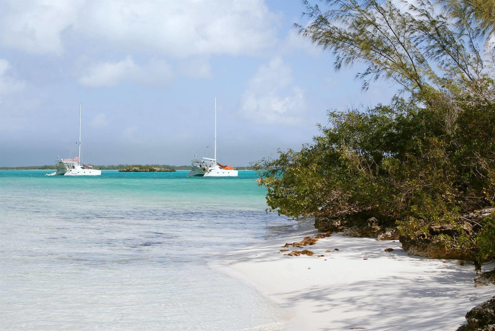 Augusta Bay Bahamas, Exuma Hotel George Town Exterior photo